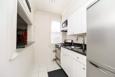 11 Bryant Crescent #2A, White Plains, NY 10605 - Photo 8