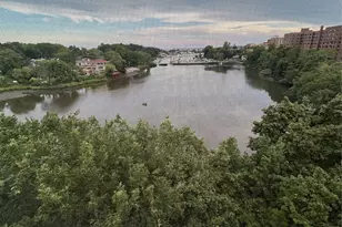 230 Pelham Rd, New Rochelle, NY 10805 - Photo 6