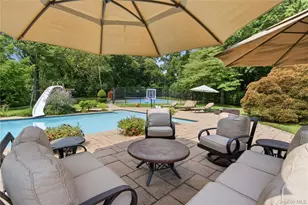 27 Amber Ln, Oyster Bay, NY 11771 - Photo 40