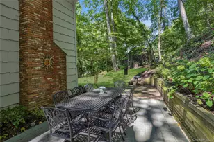107 Fleets Cove Rd, Huntington, NY 11743 - Photo 24