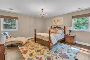 107 Fleets Cove Rd, Huntington, NY 11743 - Photo 20