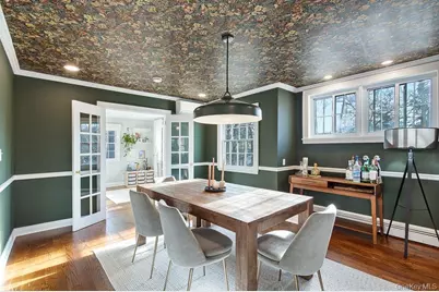 25 Roxbury Road, Scarsdale, NY 10583 - Photo 10