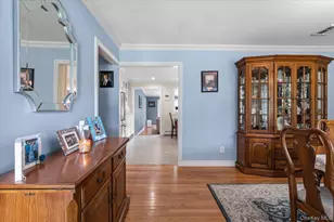 84 Stratler Dr, Shirley, NY 11967 - Photo 4