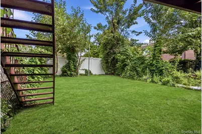 80-09 30th Avenue, Jackson Heights, NY 11370 - Photo 12