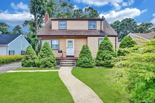 127 Decker Ave, Merrick, NY 11566 - Photo 2