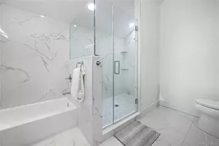 7 Tyrconnell Ave, Massapequa, NY 11762 - Photo 24