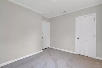 71 Valentine Avenue, Glen Cove, NY 11542 - Photo 8