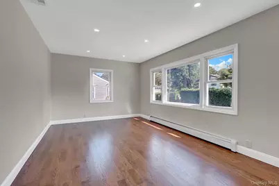 71 Valentine Avenue, Glen Cove, NY 11542 - Photo 4