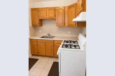 834 E 229th Street, Bronx, NY 10466 - Photo 6