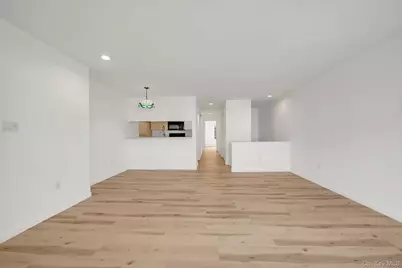 242-07A Oak Park Drive, Douglaston, NY 11362 - Photo 4