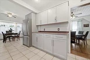 53 Larch Ave, Floral Park, NY 11001 - Photo 8