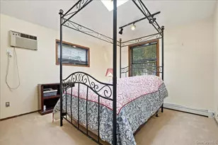 53 Larch Ave, Floral Park, NY 11001 - Photo 16