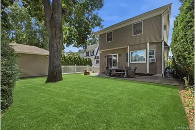 53 Larch Avenue, Floral Park, NY 11001 - Photo 28