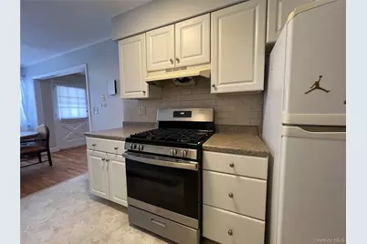 4 Colonial Road #106, Beacon, NY 12508 - Photo 4