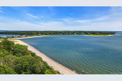 275 Pinewood Road, Cutchogue, NY 11935 - Photo 2