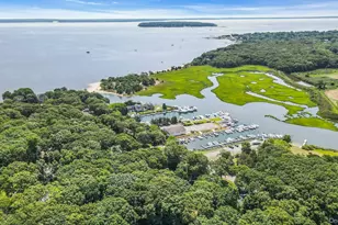 275 Pinewood Rd, Cutchogue, NY 11935 - Photo 4