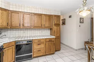 151-80 17th Rd, Whitestone, NY 11357 - Photo 12