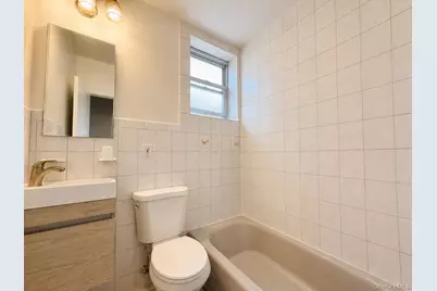 1374 Hobart Avenue, Bronx, NY 10461 - Photo 28