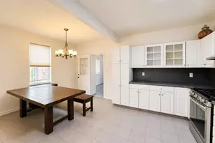 1374 Hobart Ave, Bronx, NY 10461 - Photo 10