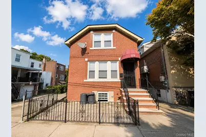 1374 Hobart Avenue, Bronx, NY 10461 - Photo 2