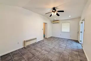 1374 Hobart Ave, Bronx, NY 10461 - Photo 16