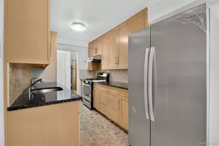 138-70 Elder Ave, Flushing, NY 11355 - Photo 12