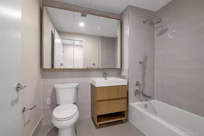 131-02B 40th Road #13P, Flushing, NY 11354 - Photo 24