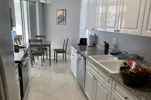 16711 Collins Ave, Sunny Isles Beach, FL 33160 - Photo 10