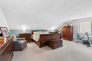 27 Sugarbush Ln, Coram, NY 11727 - Photo 12