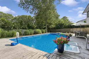 27 Sugarbush Ln, Coram, NY 11727 - Photo 26