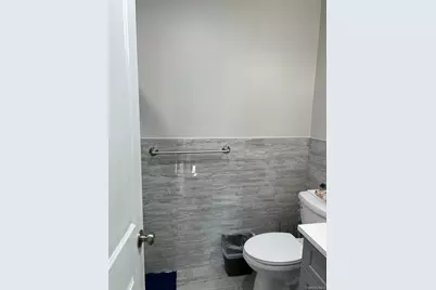 445 Albany Avenue, Amityville, NY 11701 - Photo 14