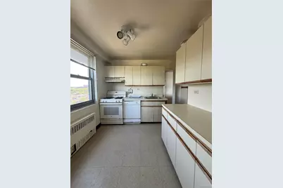 61-20 Grand Central Parkway #A 1205, Forest Hills, NY 11375 - Photo 18