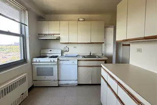 61-20 Grand Central Pkwy, Forest Hills, NY 11375 - Photo 18