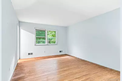 7 Overhill Road, New Rochelle, NY 10804 - Photo 16