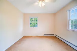 207 Butter Hill Dr, New Windsor, NY 12553 - Photo 14