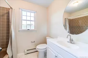 207 Butter Hill Dr, New Windsor, NY 12553 - Photo 10