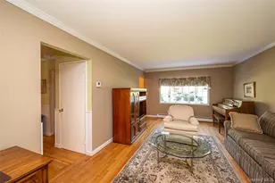 40 Somerset Dr, Commack, NY 11725 - Photo 4