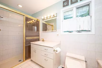 40 Somerset Drive, Commack, NY 11725 - Photo 18