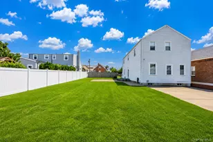 1024 1st Ave, Franklin Square, NY 11010 - Photo 4