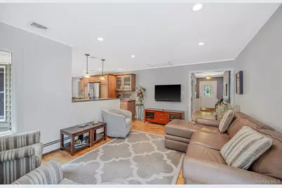 45 Hillcrest Avenue, Port Jefferson, NY 11777 - Photo 12