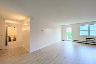 221 Beach 80, Rockaway Beach, NY 11693 - Photo 4