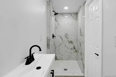 1052 E 227th Street, Bronx, NY 10466 - Photo 24