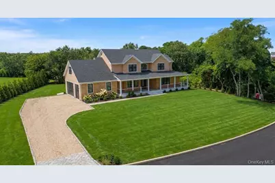 390 Wildberry Lane, Southold, NY 11971 - Photo 2