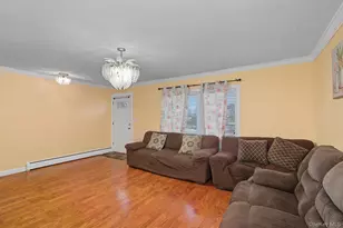 81 Ellery St, Brentwood, NY 11717 - Photo 4