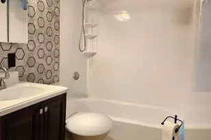 97-11 N Conduit Ave, Ozone Park, NY 11417 - Photo 6