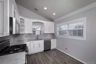 240 Village Green Dr, Port Jefferson Station, NY 11776 - Photo 4