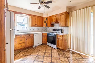 38 Sams Path, Rocky Point, NY 11778 - Photo 8