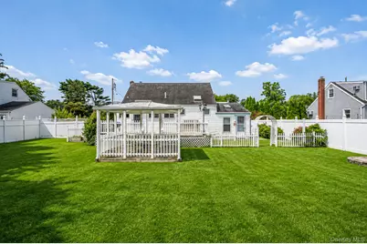 218 11th Street, West Babylon, NY 11704 - Photo 24