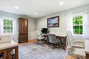 25 Seabrook Ln, Stony Brook, NY 11790 - Photo 20