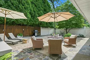 25 Seabrook Ln, Stony Brook, NY 11790 - Photo 28